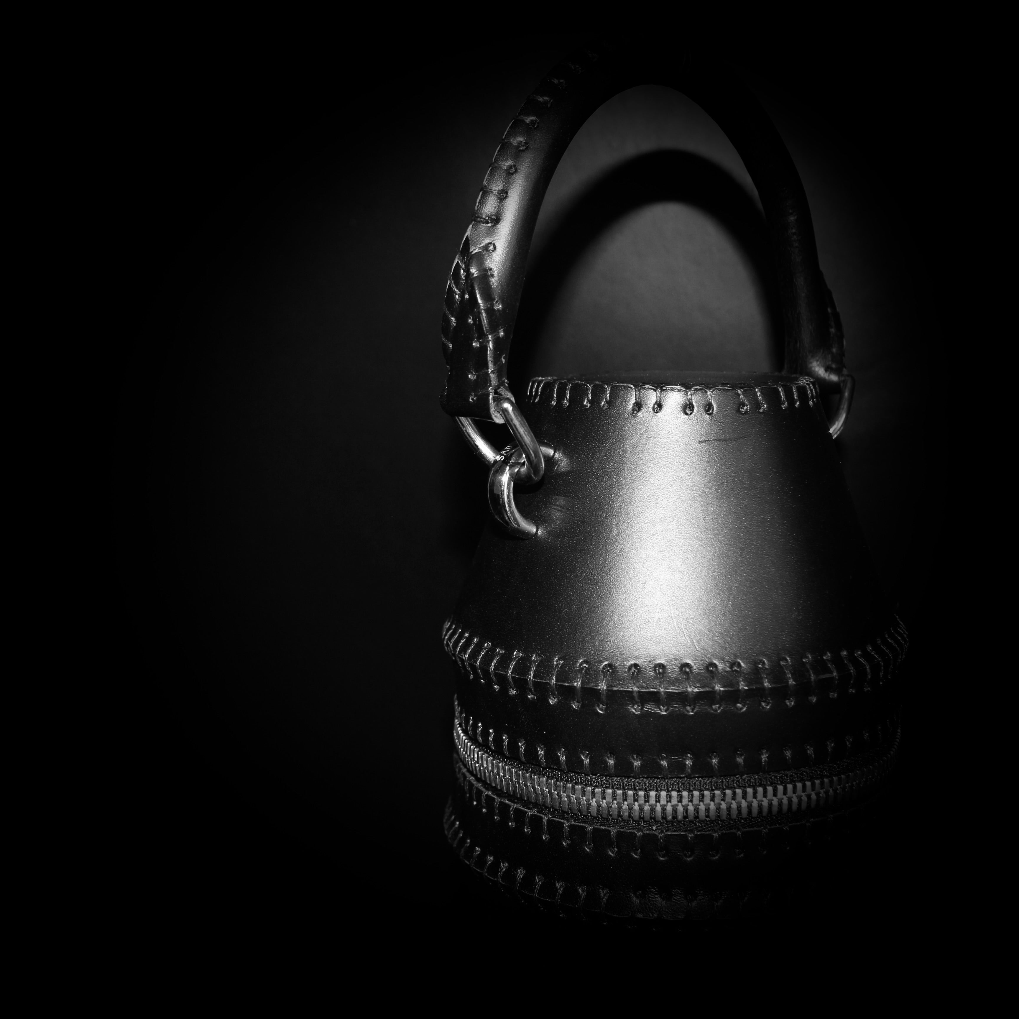 THE URN PETITE