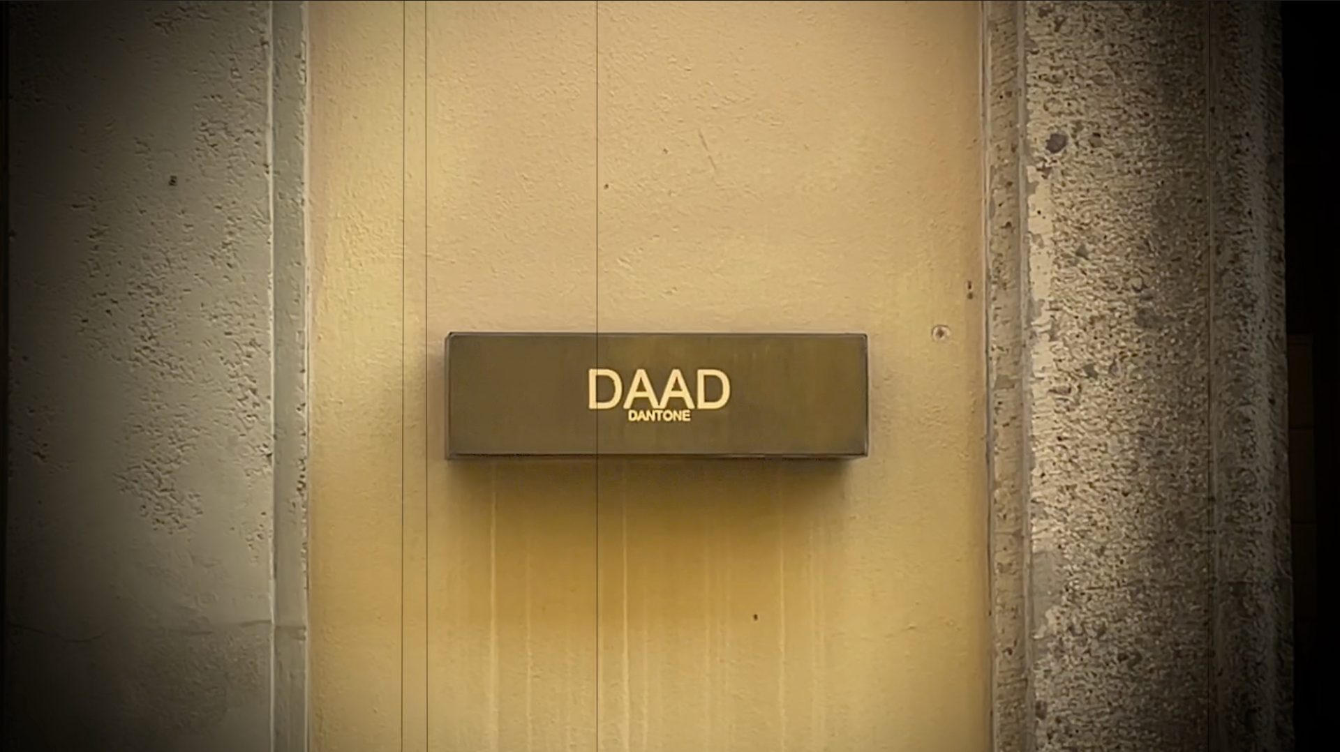 Load video: SADDERMANDER FOR DAAD DANTONE SS25